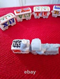 Vintage Rare Wade Alphabet And Number Train Complete Set With Damage to Engine